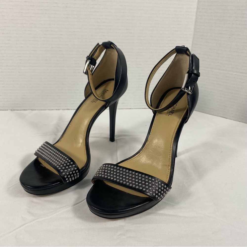Michael Kors Woman's Shailene Open Toe Sandal, Black, Size: 6.5 M